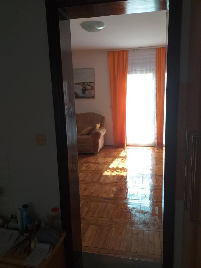 Apartmani Marijanovic Vir Dış mekan fotoğraf