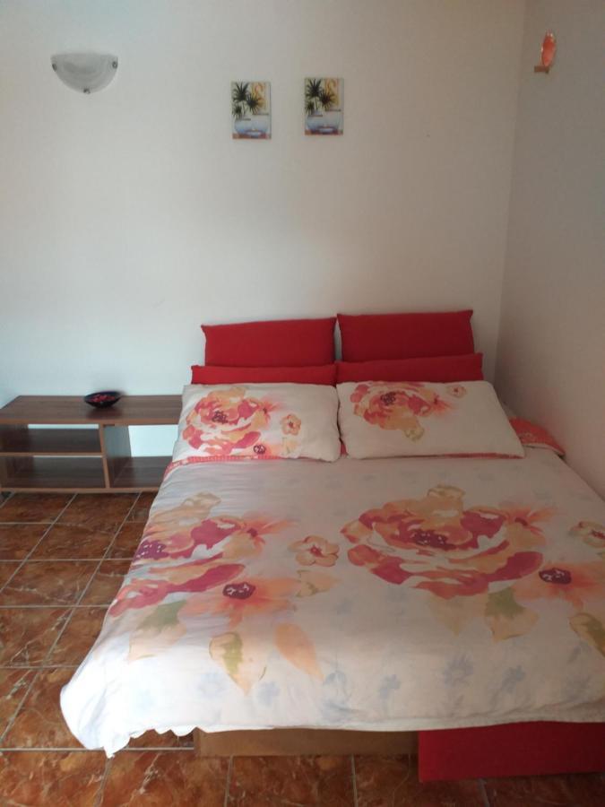 Apartmani Marijanovic Vir Dış mekan fotoğraf