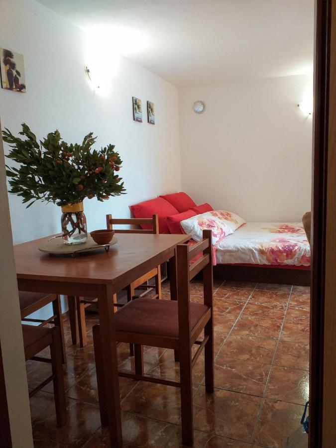 Apartmani Marijanovic Vir Dış mekan fotoğraf