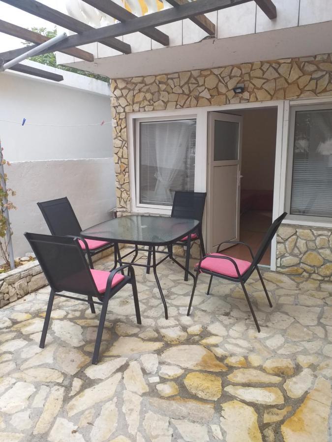 Apartmani Marijanovic Vir Dış mekan fotoğraf