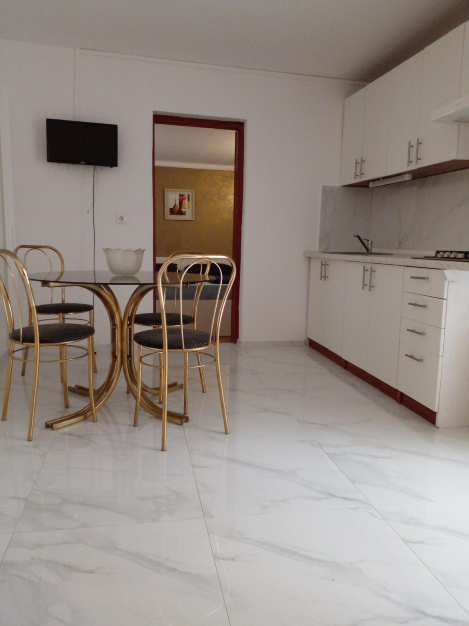 Apartmani Marijanovic Vir Dış mekan fotoğraf